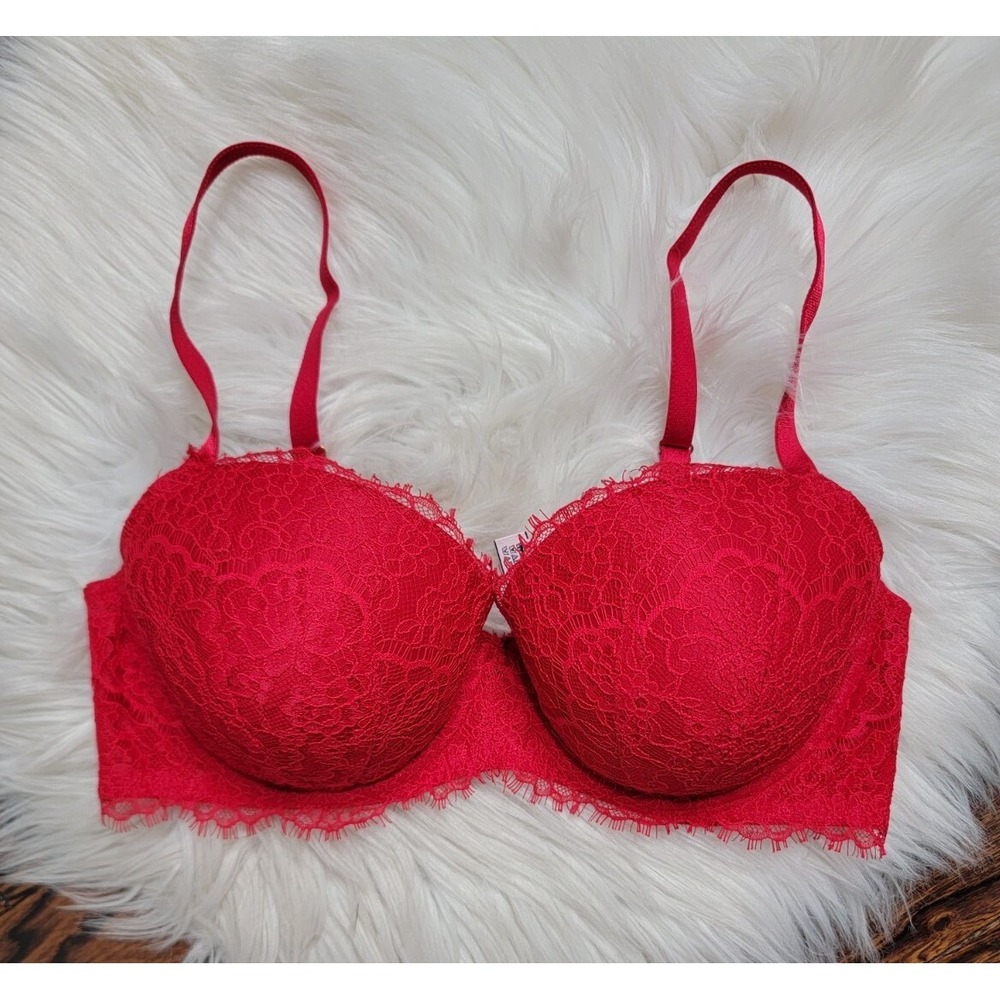 Victoria's Secret Dream Angels Lined Demi Bra‎ Size 36D Red Lace